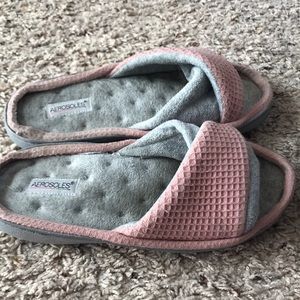 Aerosoles slippers